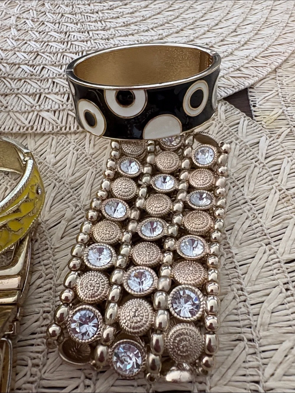 N/A bold gold
